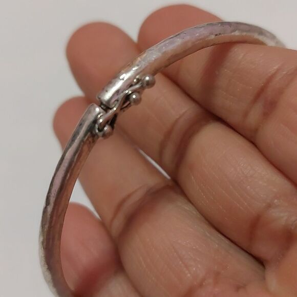SOLD Vintage Lucky Brand Faux Stone Charm Hinged Bangle Bracelet Silver Tone - Picture 2 of 6